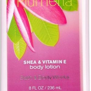 Bath and Body Works Signature Plumeria Body Lotion 8 Ounce
